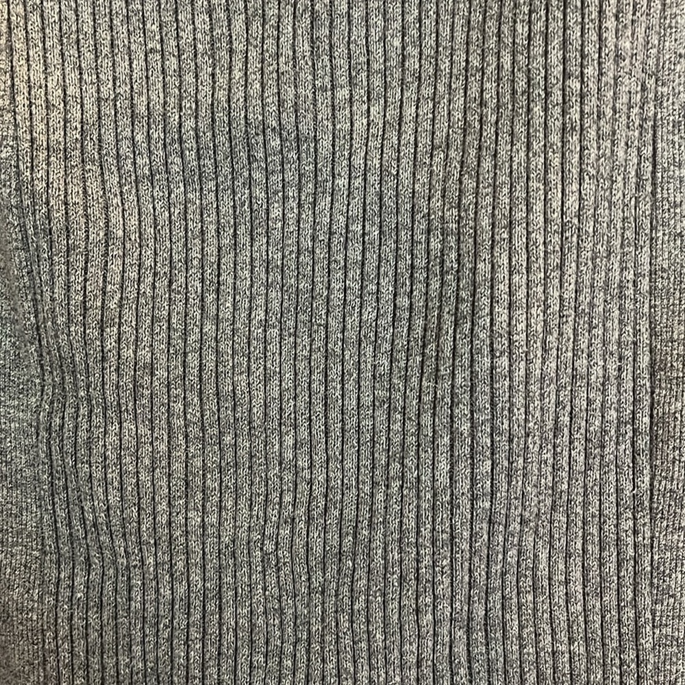 Rafaella-XL-gray-long sleeve sweater with faux leather trim, rib detailing top. - Picture 4 of 12